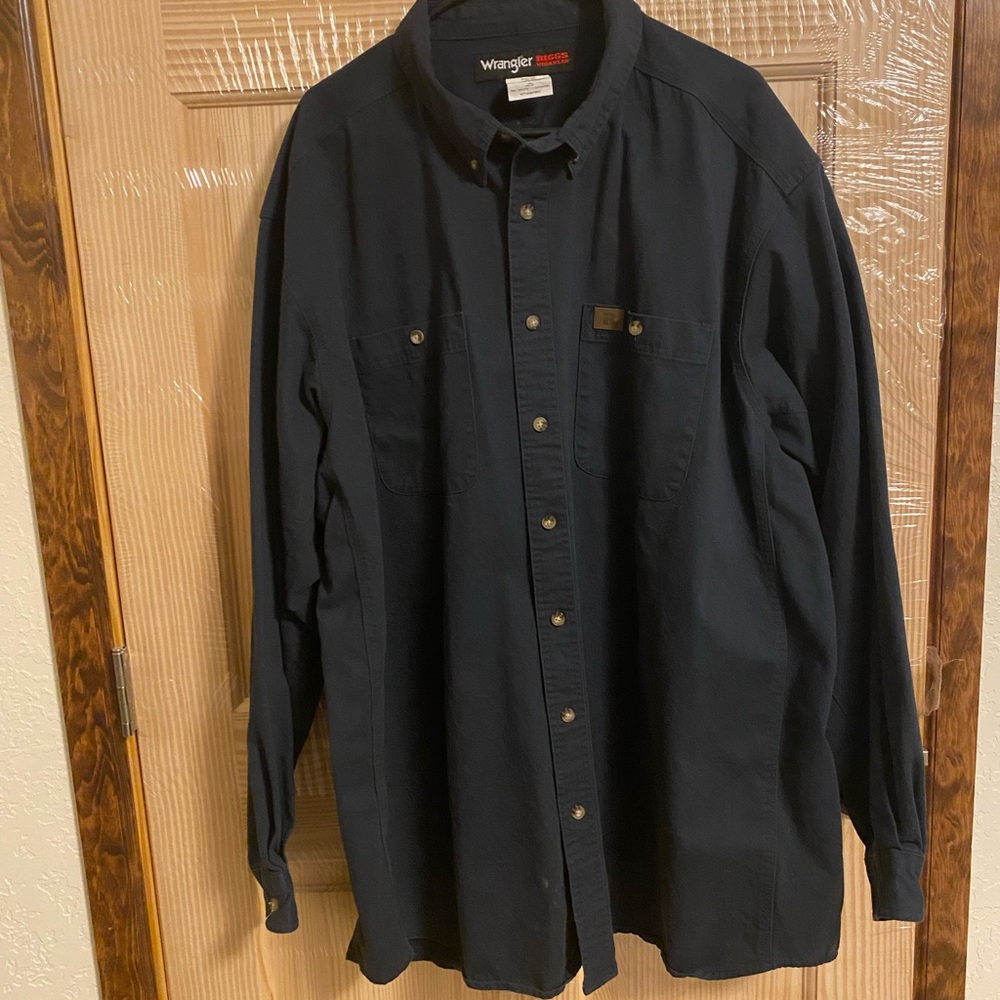Wrangler Men's Navy Blue Shirt